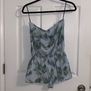 Forever 21 strapless beach romper with pockets